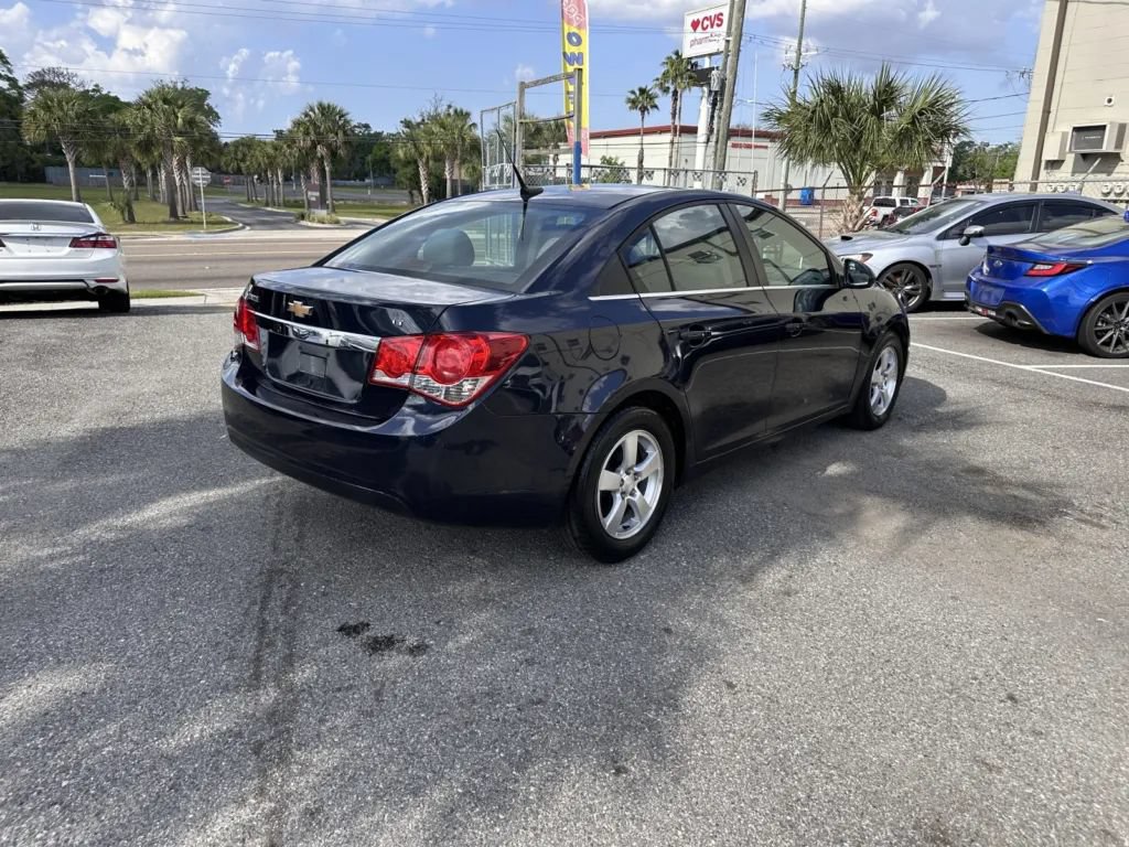 Used 2014 Chevrolet Cruze LT w/ All-Star Edition FWD image 5