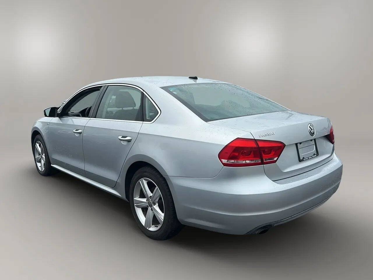 Used 2014 Volkswagen Passat 1.8T S FWD image 5
