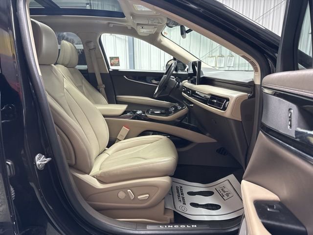 Used 2023 Lincoln Nautilus Reserve w/ Monochromatic Package image 28