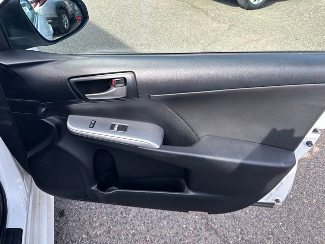 Used 2014 Toyota Camry SE image 14