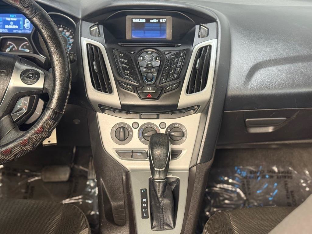 Used 2012 Ford Focus SE FWD image 12