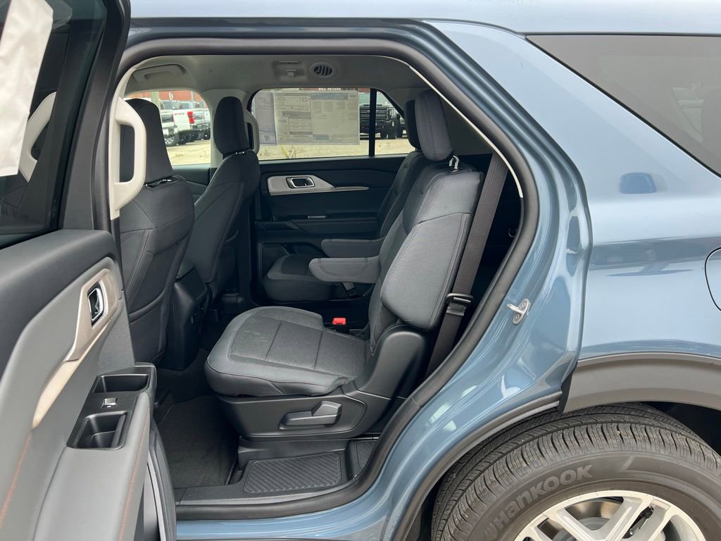 New 2026 Ford Explorer Active image 16