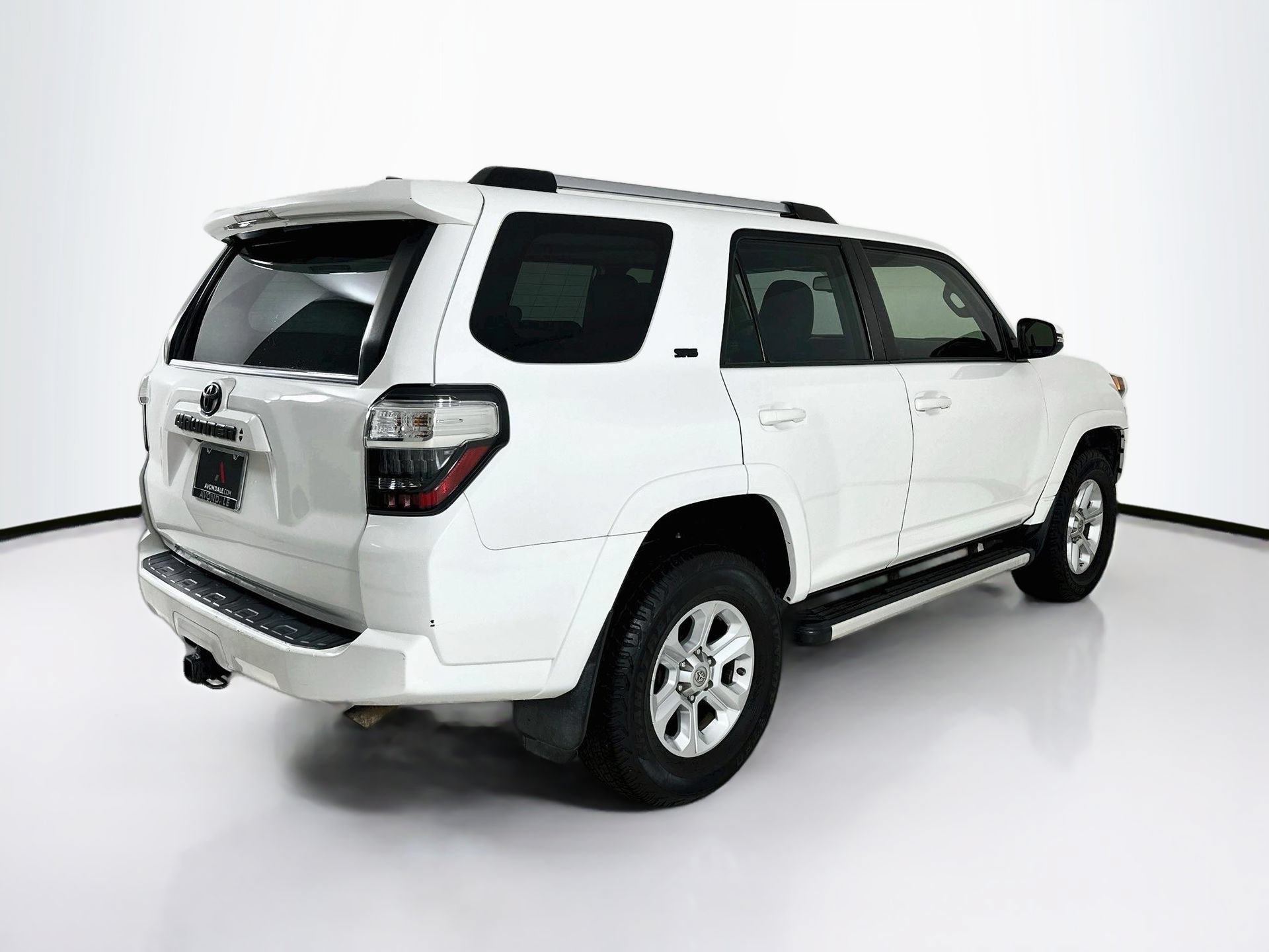 Used 2020 Toyota 4Runner SR5 Premium w/ Moonroof Package AWD/4WD image 8