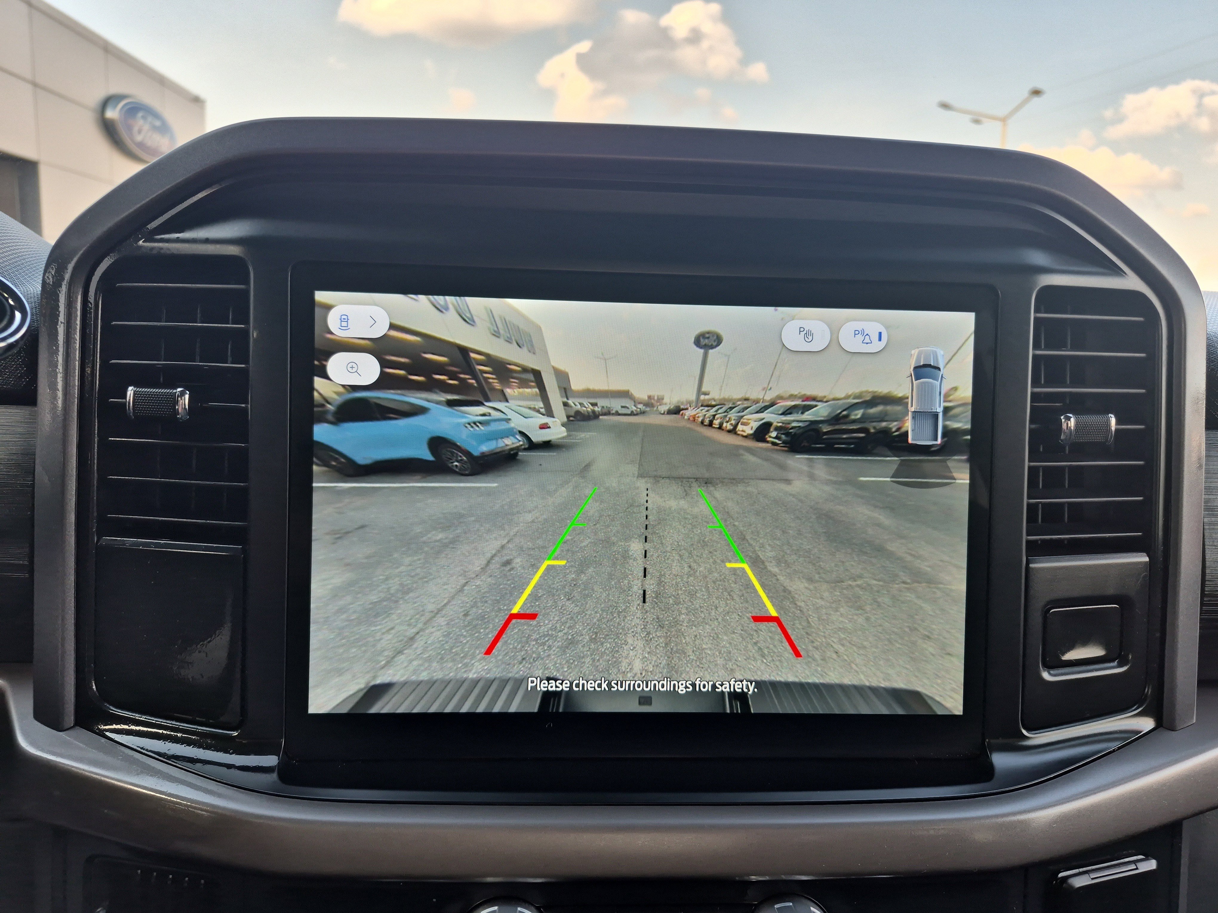 Certified 2025 Ford F150 XLT w/ Equipment Group 301A Standard RWD image 38