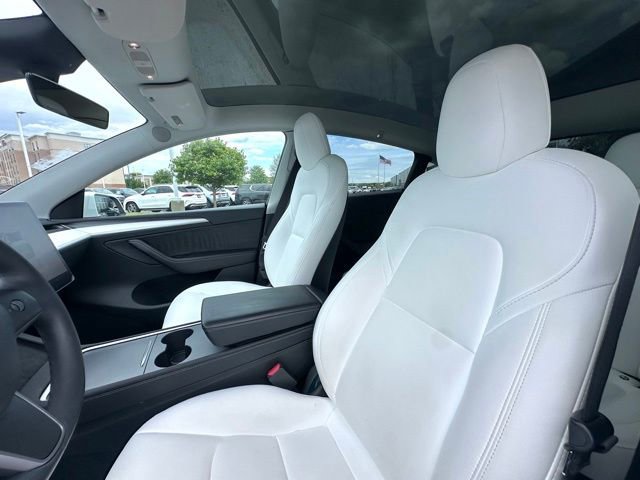 Used 2023 Tesla Model Y Long Range AWD/4WD image 19