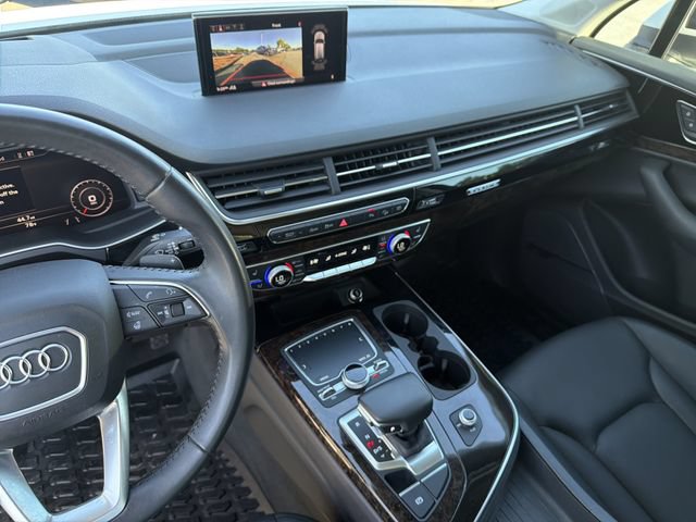 Used 2018 Audi Q7 3.0T Prestige w/ Prestige Package AWD/4WD image 32