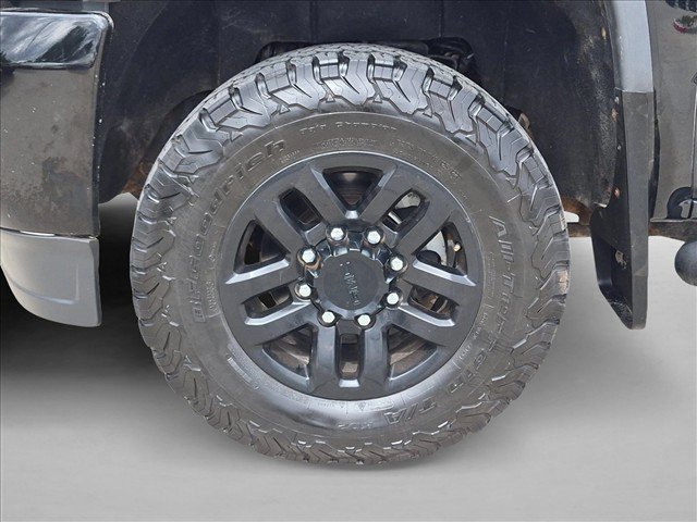 Used 2018 GMC Sierra 2500 SLT w/ Duramax Plus Package AWD/4WD image 24