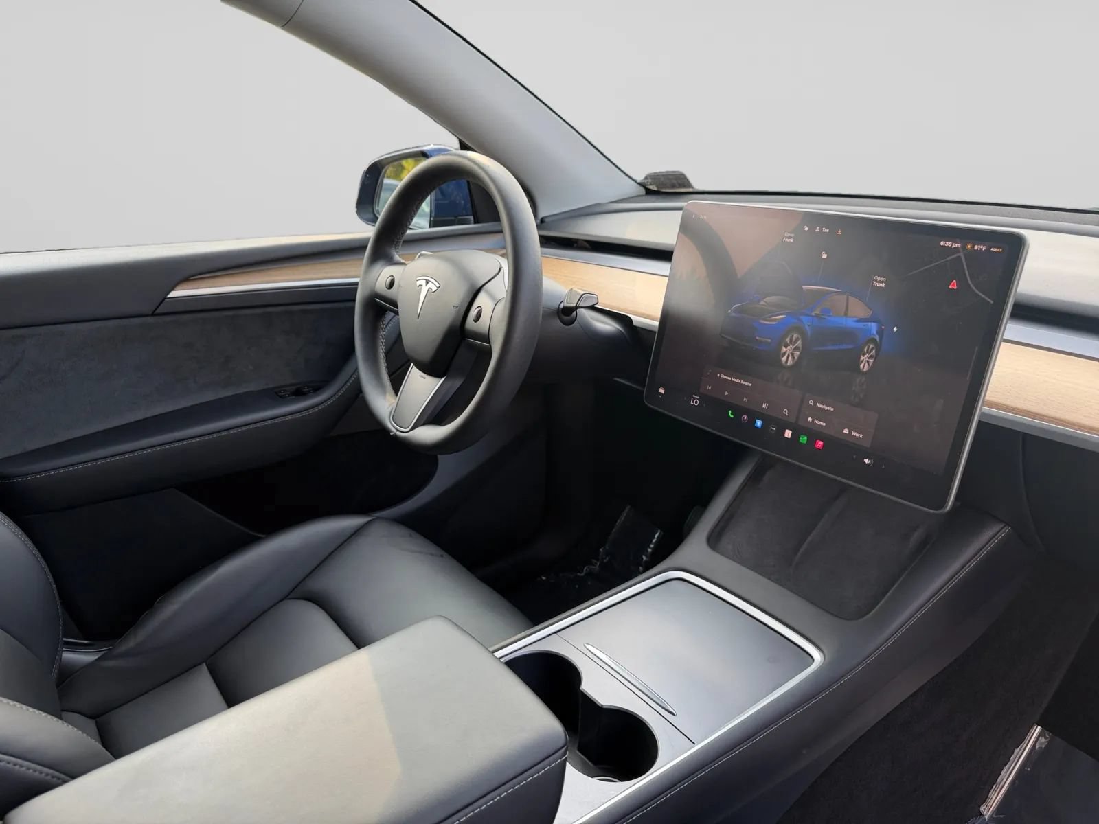 Used 2023 Tesla Model Y Long Range AWD/4WD image 35
