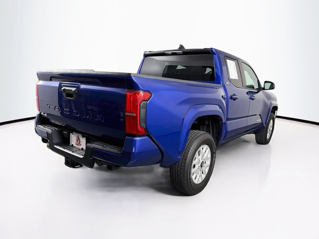 Used 2025 Toyota Tacoma SR5 AWD/4WD image 10