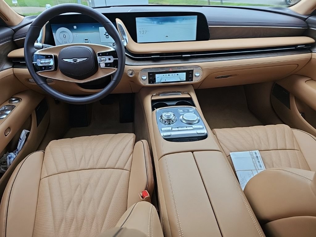 Used 2024 Genesis G90 3.5T AWD/4WD image 3