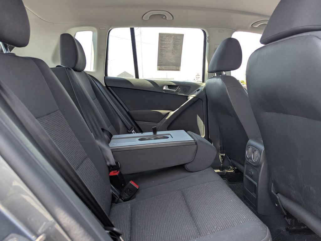 Used 2017 Volkswagen Tiguan S AWD/4WD image 28