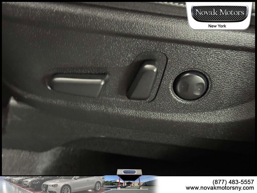 Used 2022 Kia Telluride S image 16