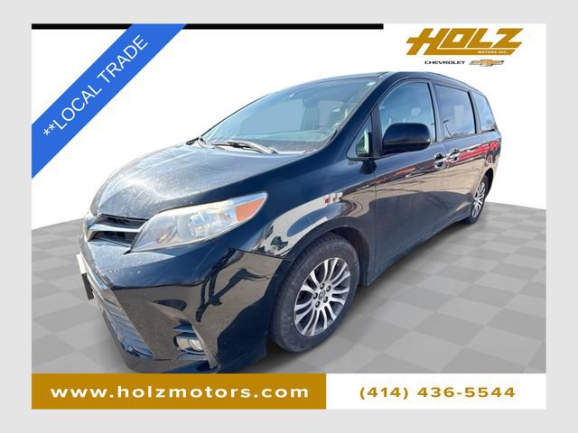 Used 2018 Toyota Sienna XLE