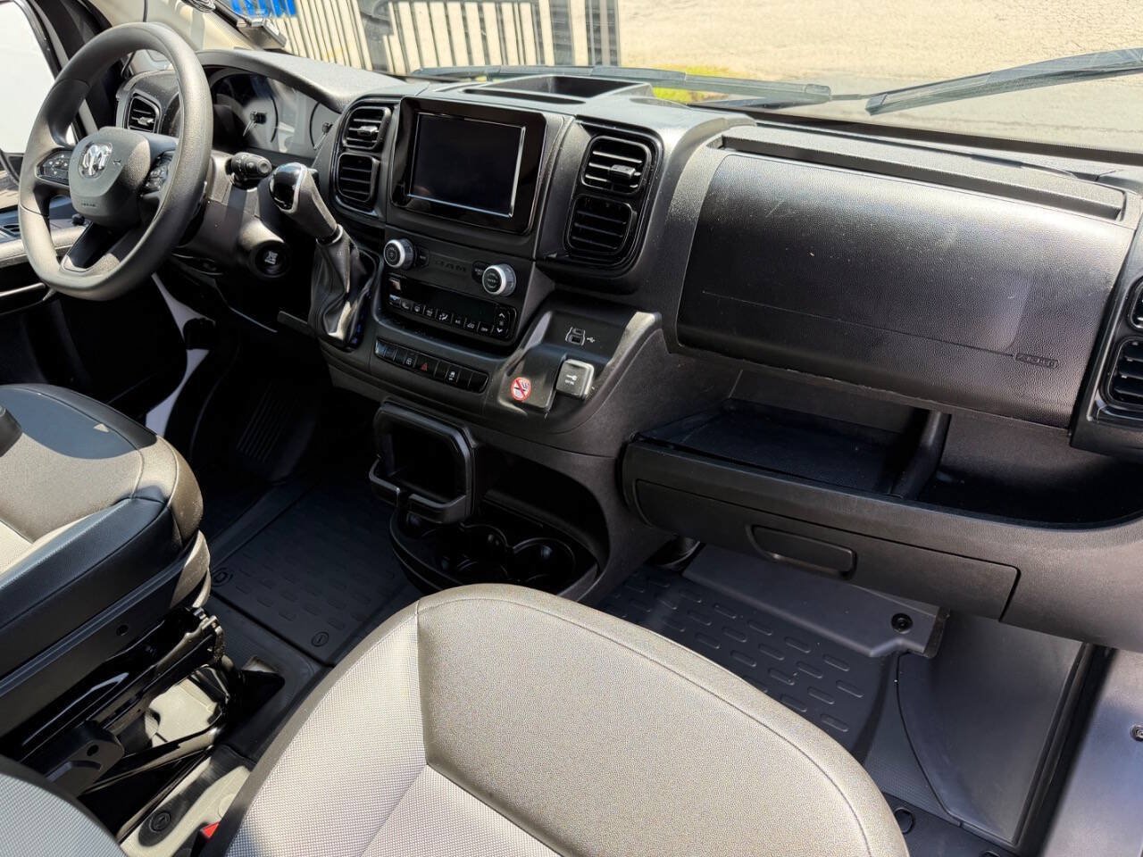 Used 2025 RAM ProMaster 3500 w/ Convenience Group FWD image 18