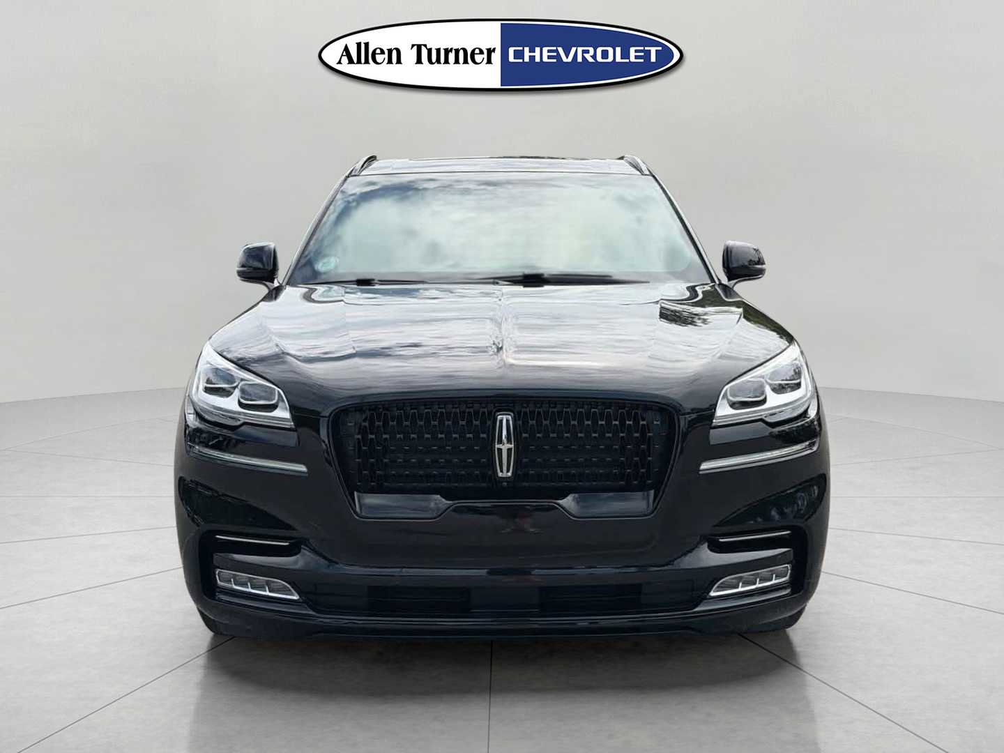 Used 2022 Lincoln Aviator Reserve w/ Equipment Group 201A image 2