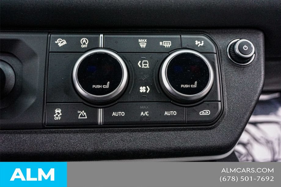 Used 2023 Land Rover Defender 110 X-Dynamic SE AWD/4WD image 43