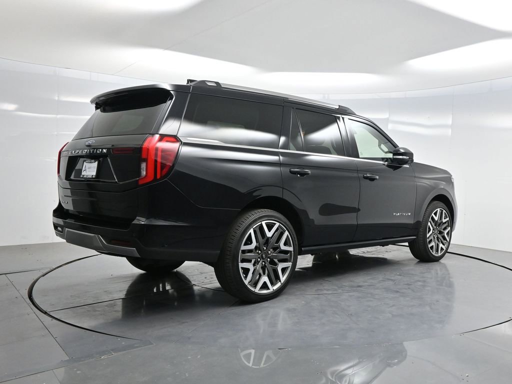 Used 2025 Ford Expedition Platinum w/ Platinum Ultimate Package image 39