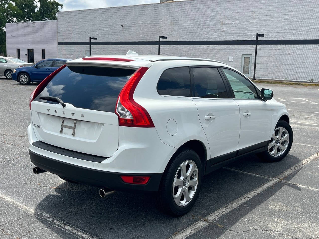 Used 2013 Volvo XC60 3.2 Premier Plus FWD image 3