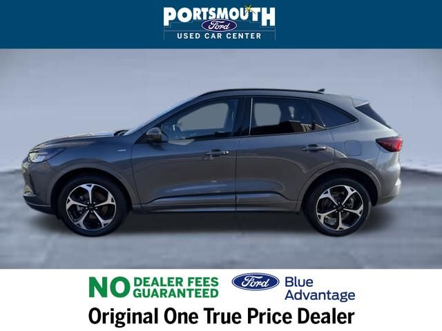 Certified 2023 Ford Escape ST-Line Select w/ Tech Pack #2 image 2