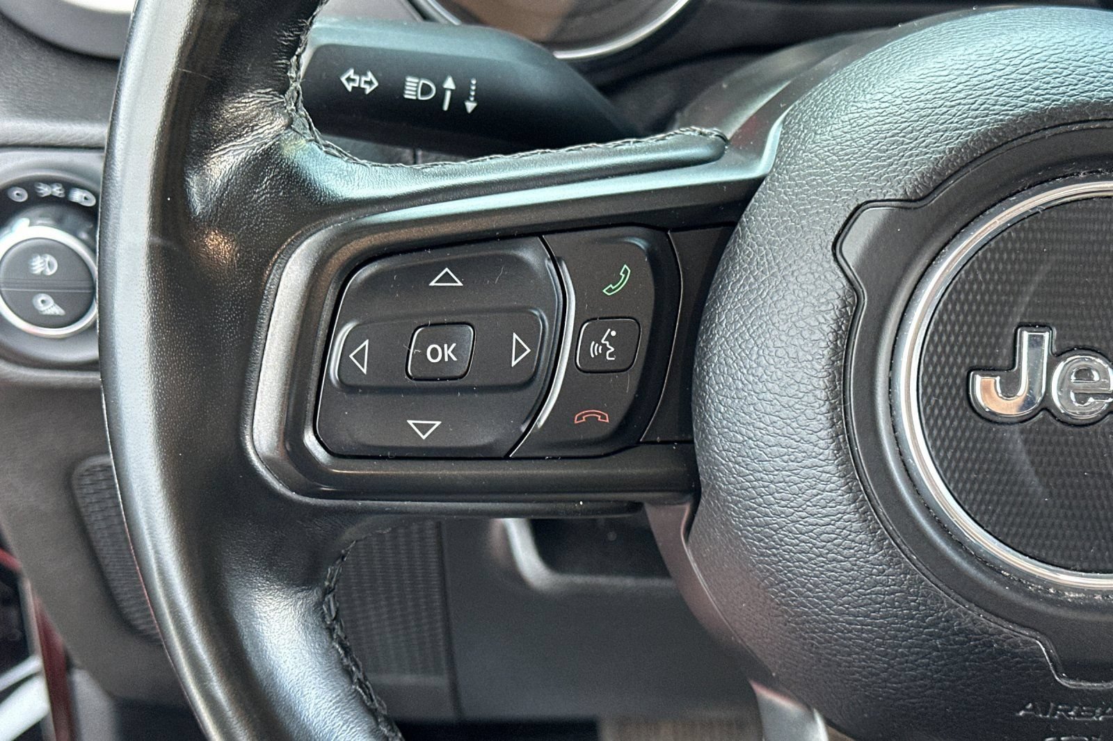 Used 2021 Jeep Gladiator Sport AWD/4WD image 30