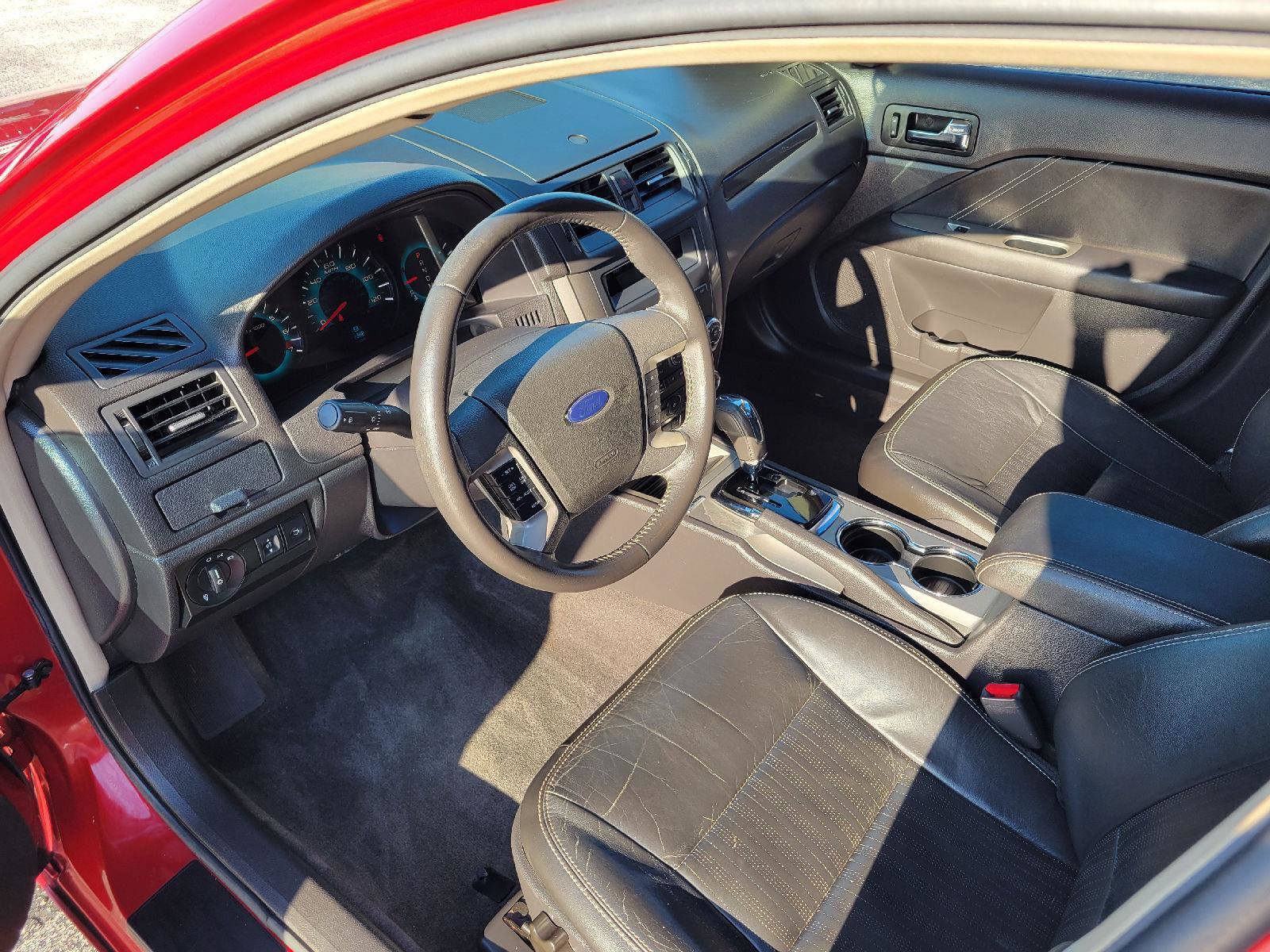 Used 2010 Ford Fusion Sport FWD image 5