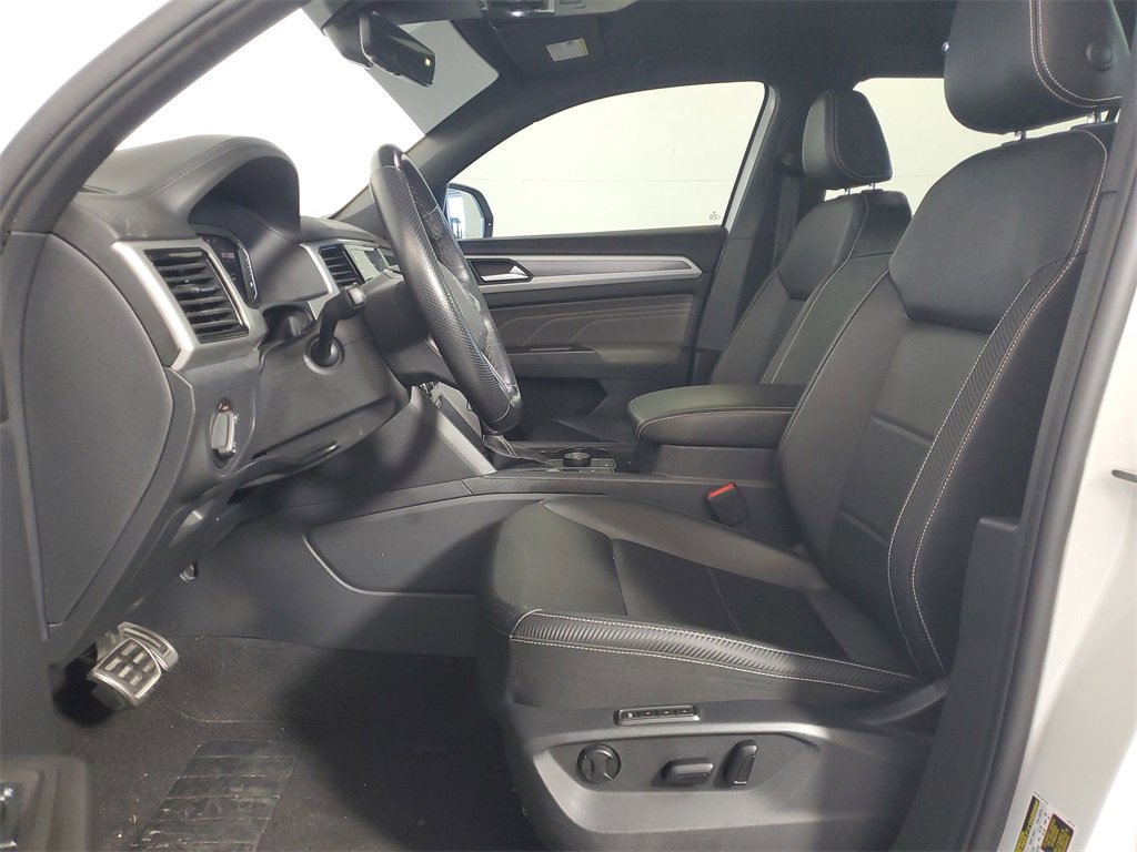 Used 2023 Volkswagen Atlas Cross Sport SEL R-Line image 12