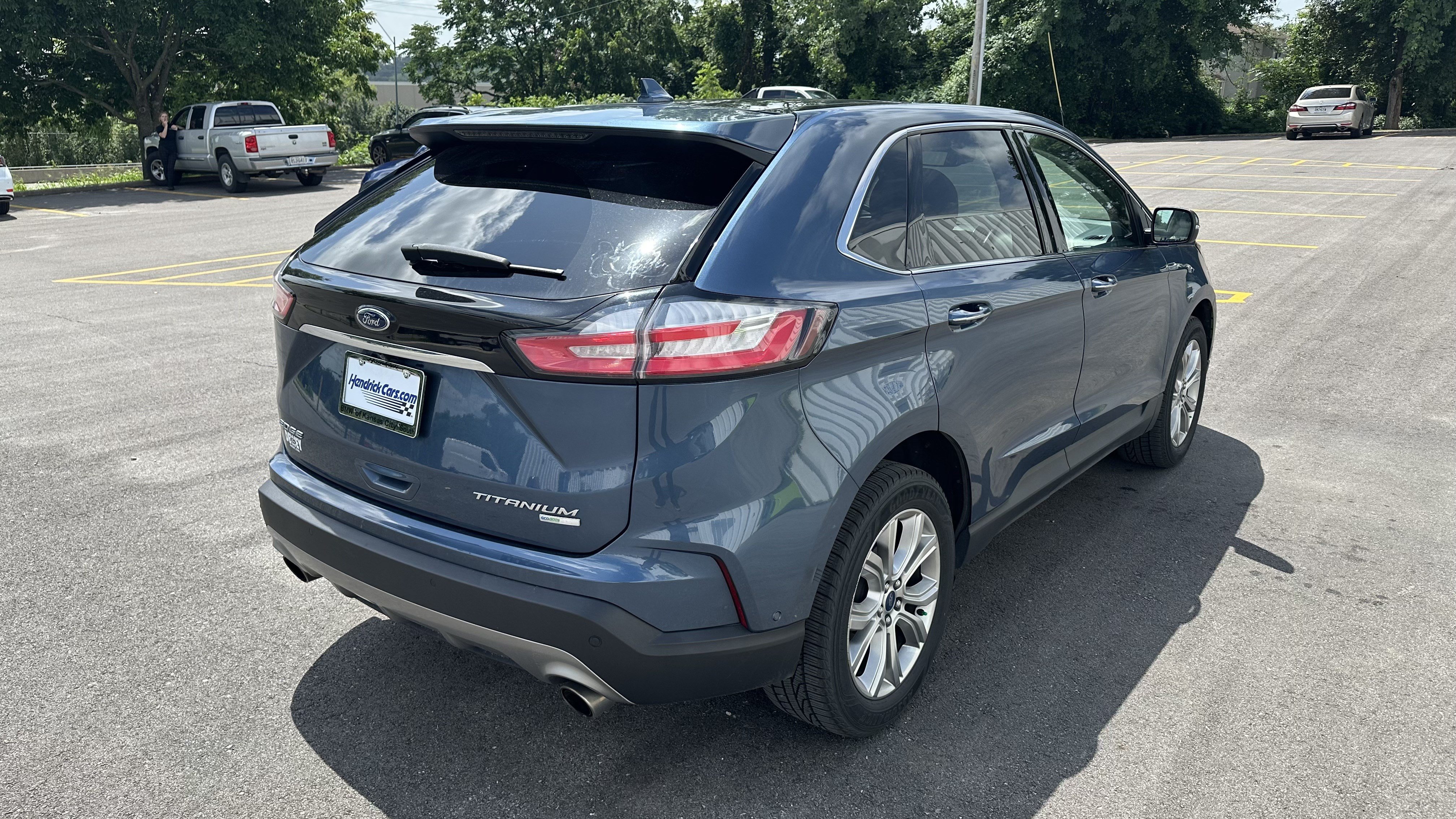 Used 2019 Ford Edge Titanium w/ Equipment Group 301A AWD/4WD image 11