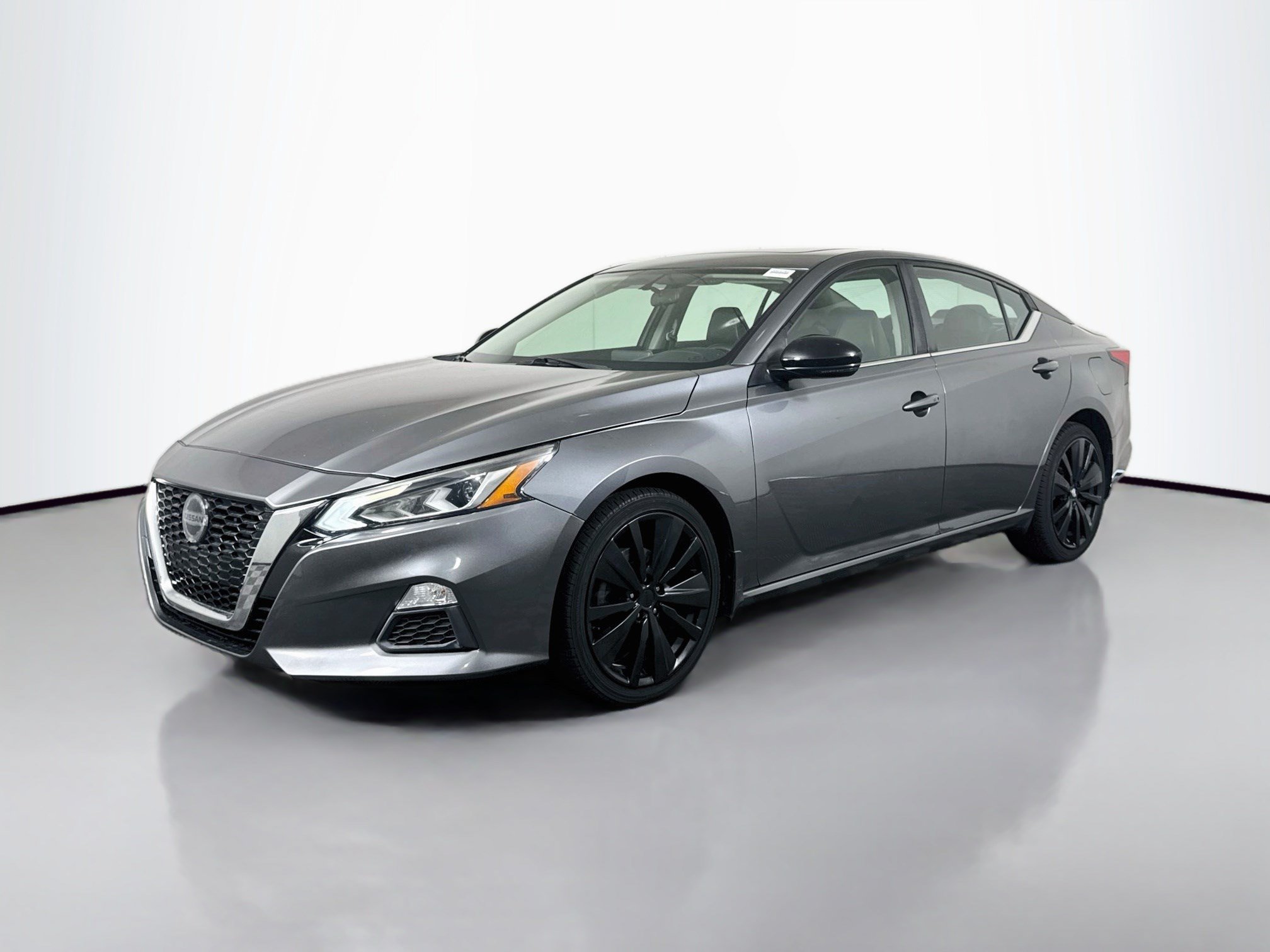 Used 2019 Nissan Altima 2.5 SR w/ SR Premium Package AWD/4WD image 4