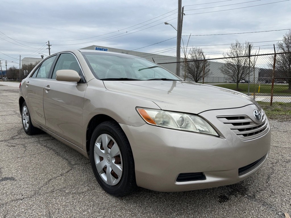 Used 2008 Toyota Camry CE FWD image 1