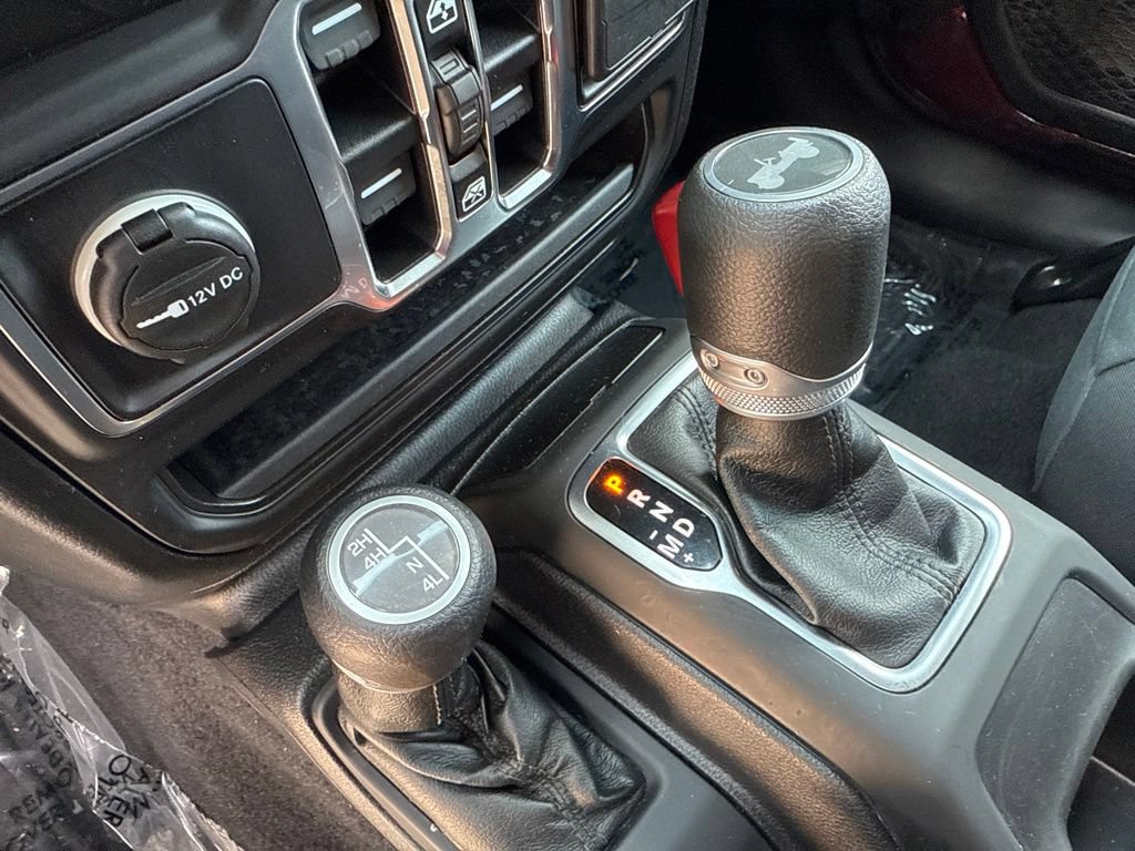 Used 2021 Jeep Wrangler Unlimited Sport AWD/4WD image 36