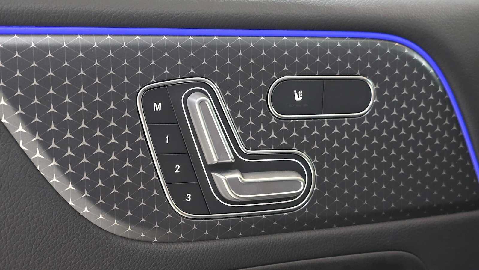 Used 2026 Mercedes-Benz GLB 250 4MATIC image 24