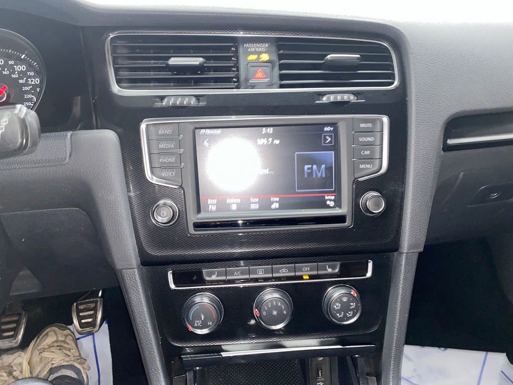 Used 2016 Volkswagen GTI SE FWD image 23
