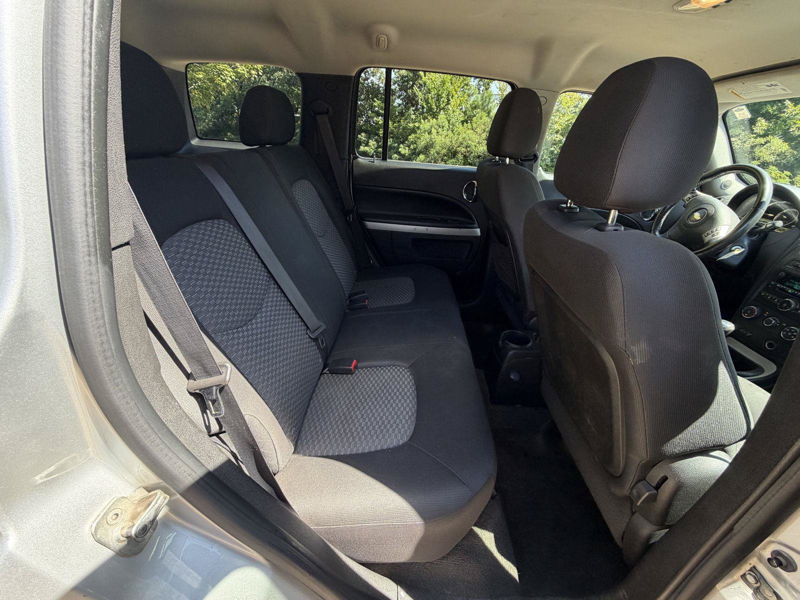 Used 2009 Chevrolet HHR LT w/ LT Preferred Equipment Group FWD image 14