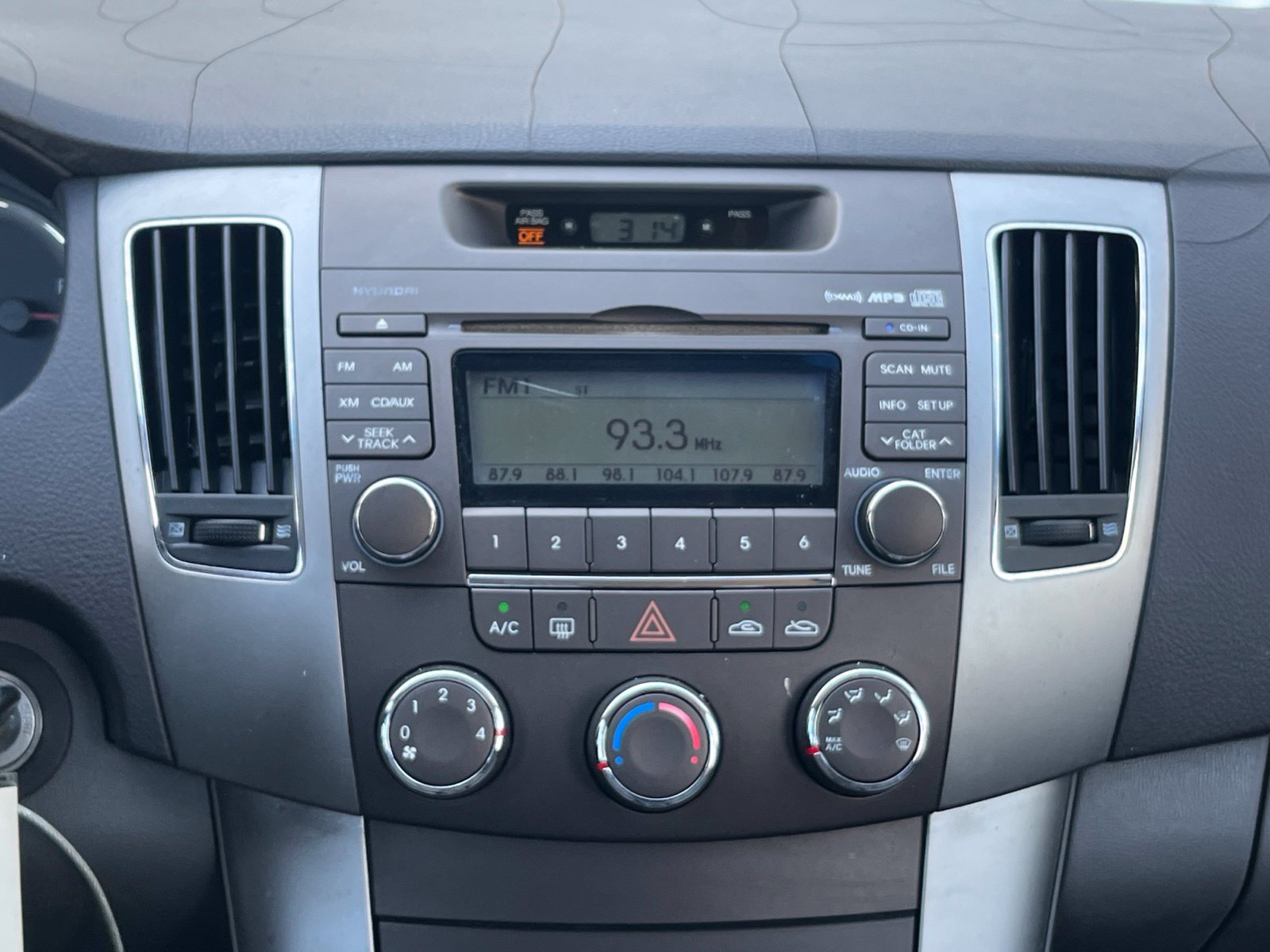 Used 2010 Hyundai Sonata GLS FWD image 21