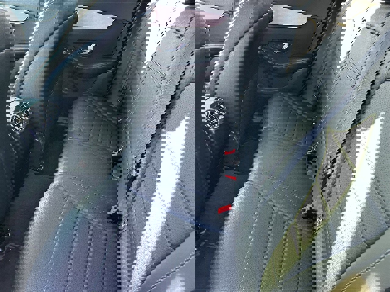 Used 2021 Mercedes-Benz GLC 300 image 7