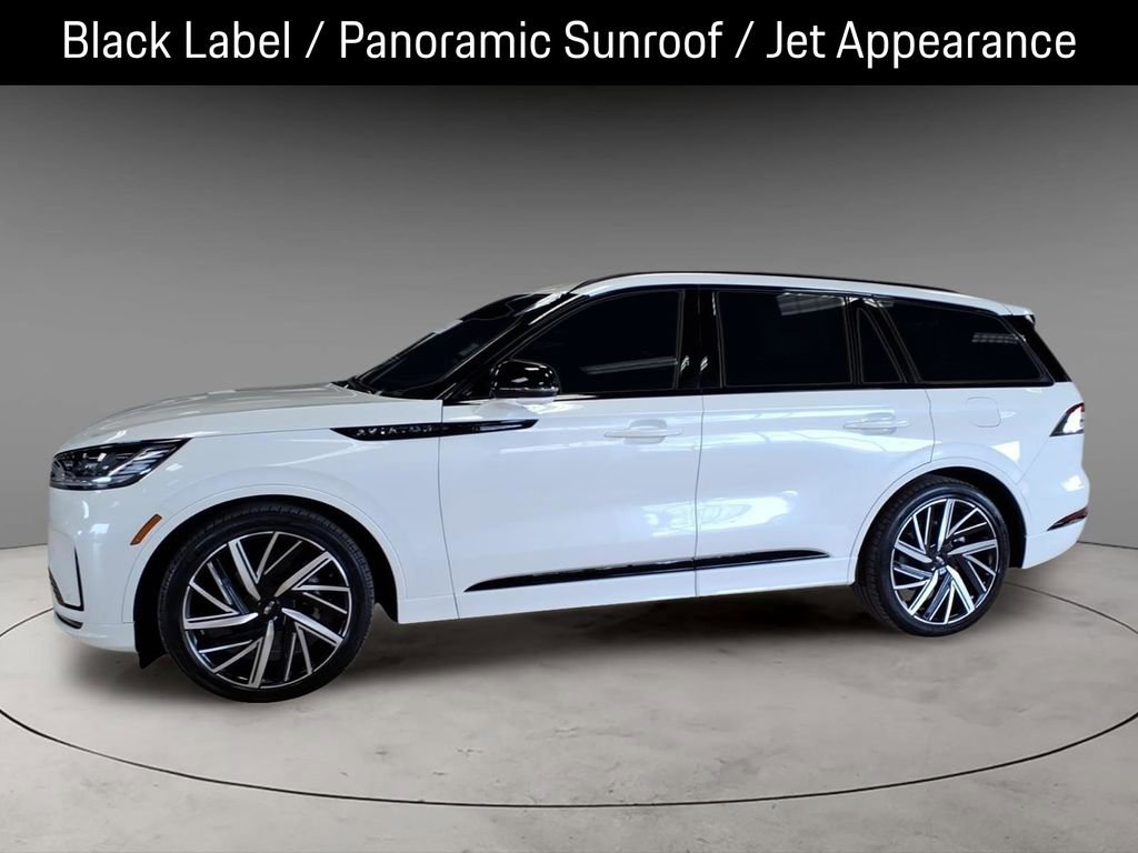 Certified 2025 Lincoln Aviator Black Label w/ Jet Appearance Package image 2