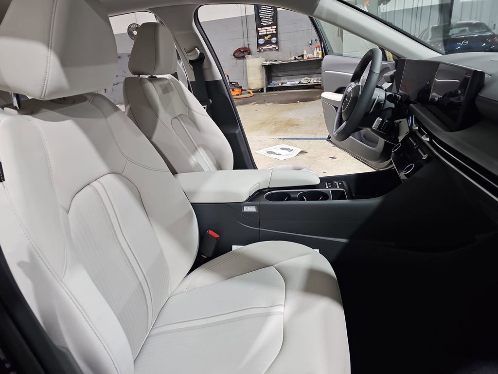 New 2026 Hyundai Sonata SEL AWD/4WD image 10