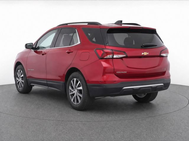Used 2024 Chevrolet Equinox LT w/ LPO, Floor Liner Package FWD image 2