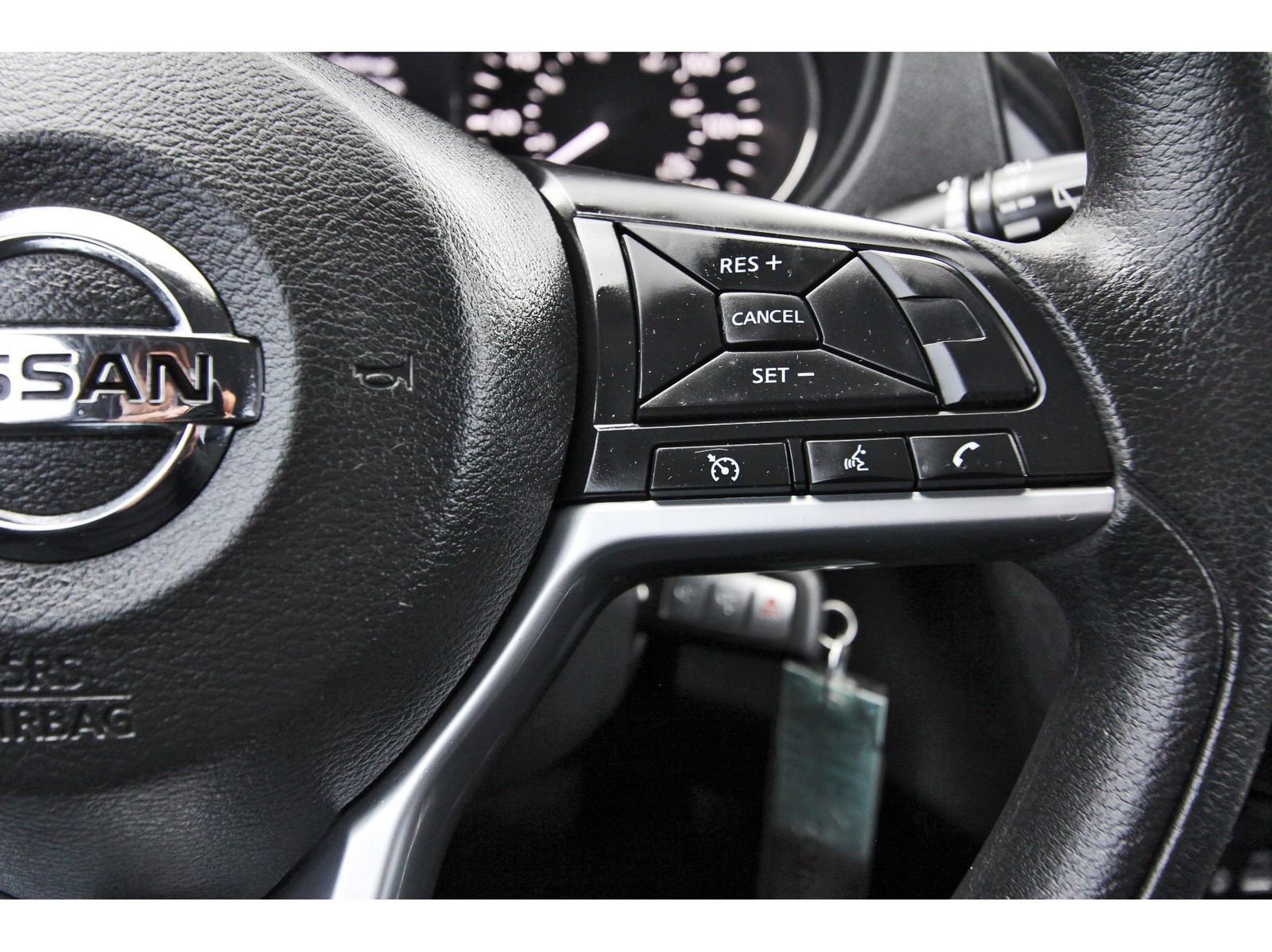 Used 2019 Nissan Rogue S AWD/4WD image 19