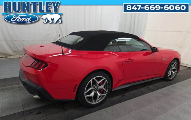 Used 2025 Ford Mustang GT Premium w/ GT Performance Package RWD image 4