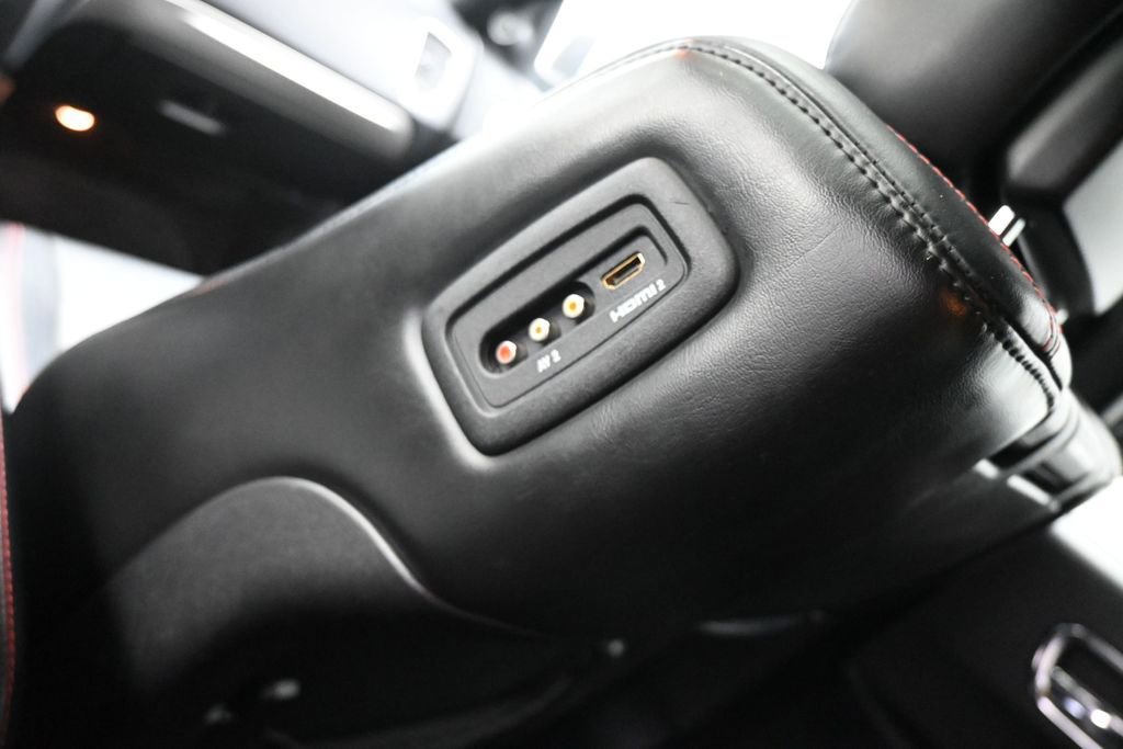 Used 2016 Dodge Durango R/T w/ Technology Group AWD/4WD image 3
