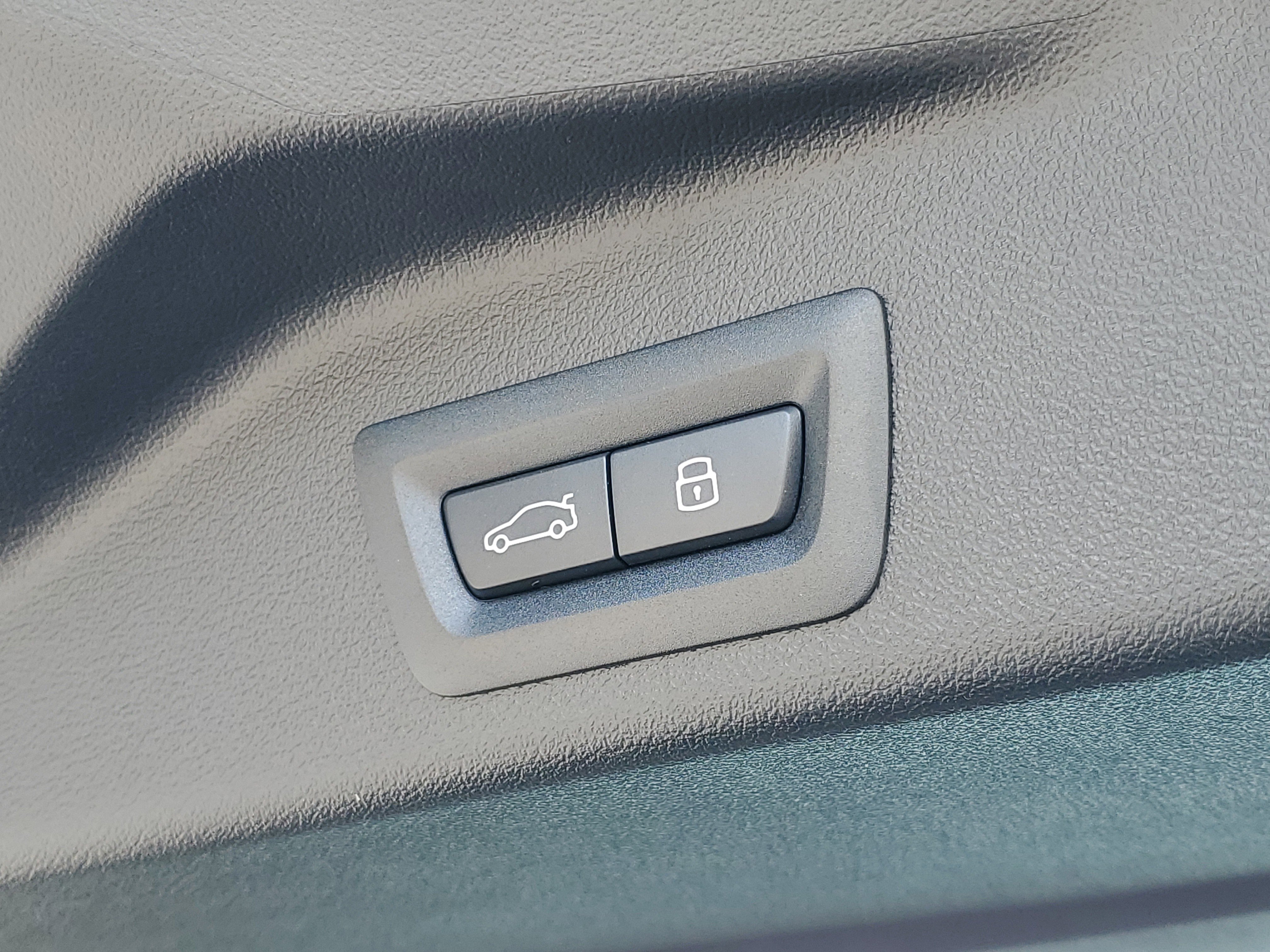 New 2026 BMW X5 xDrive40i w/ M Sport Package image 28