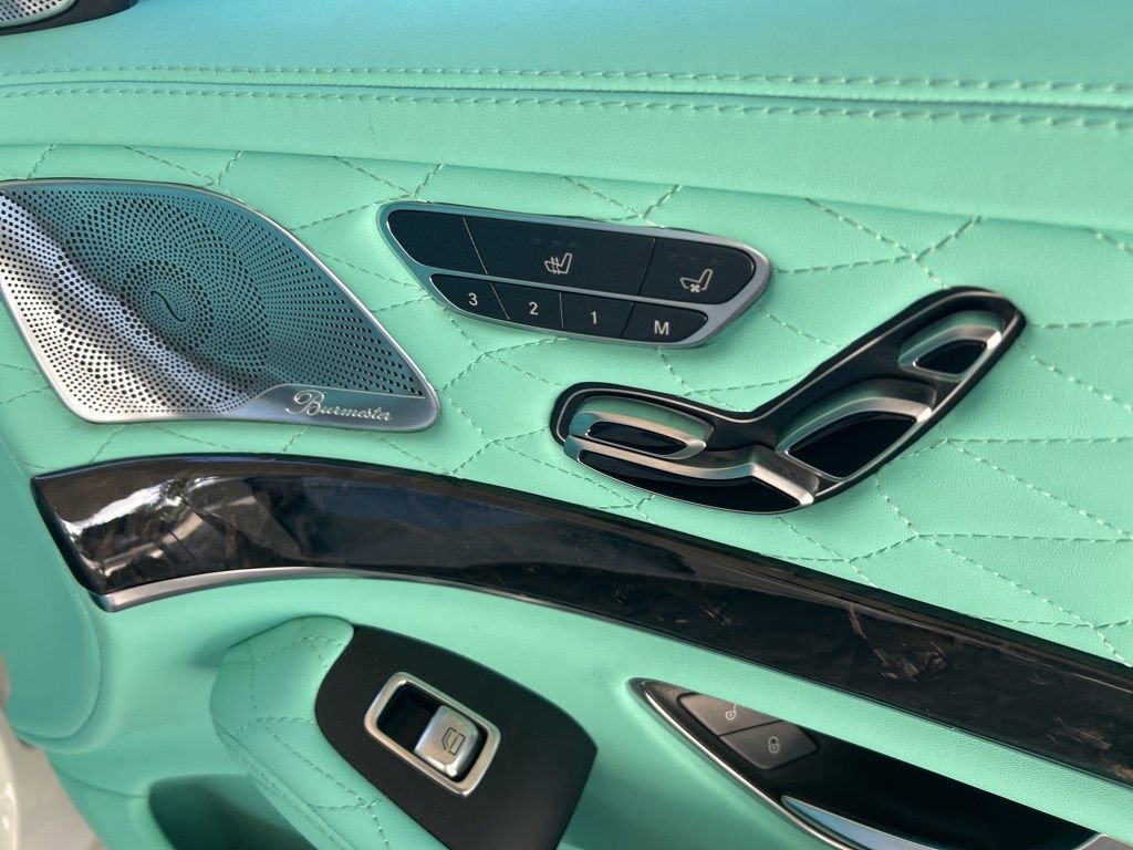 Used 2019 Mercedes-Benz S 560 Sedan w/ Premium Package image 26