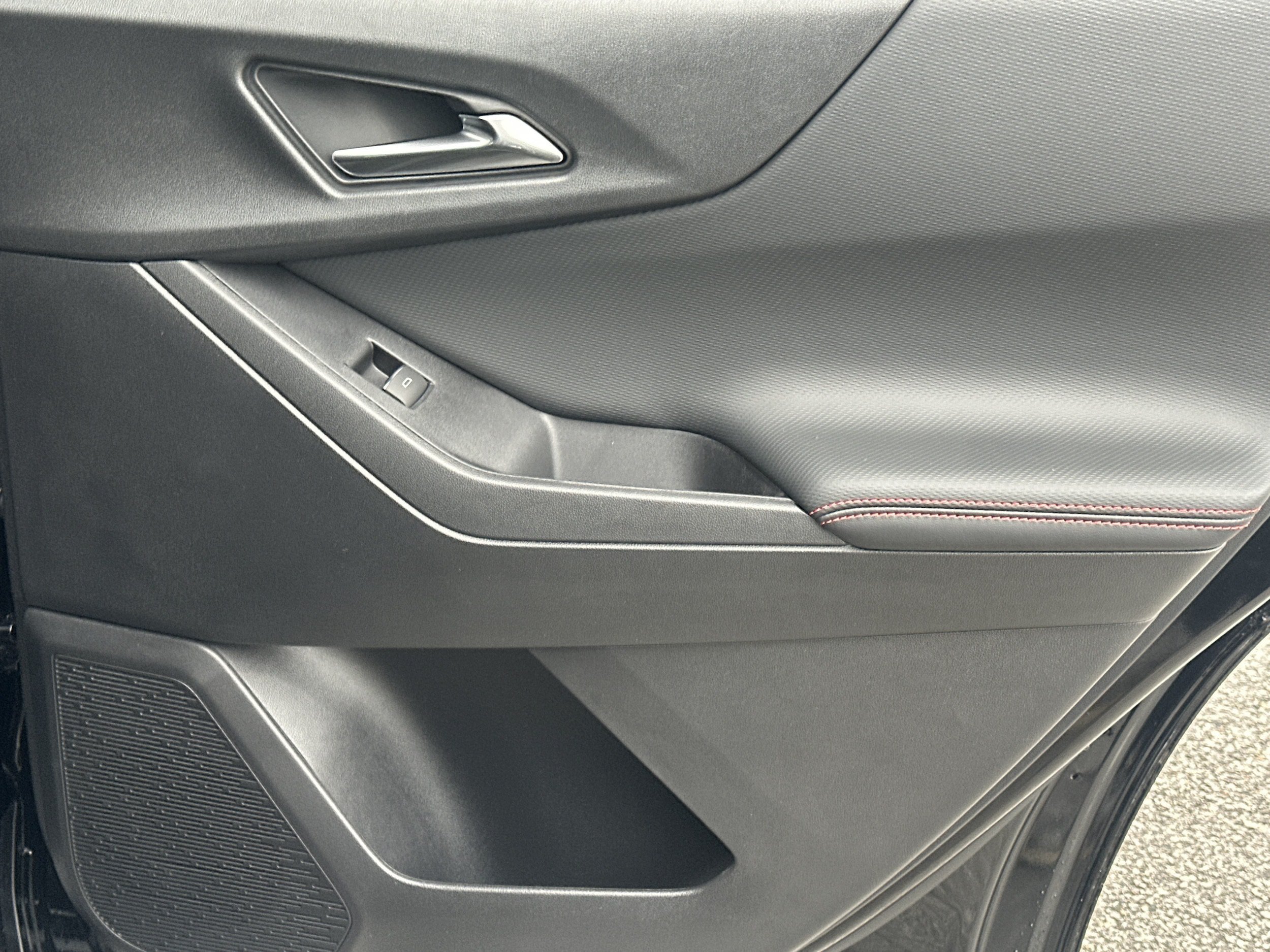 New 2027 Chevrolet Equinox RS FWD image 16