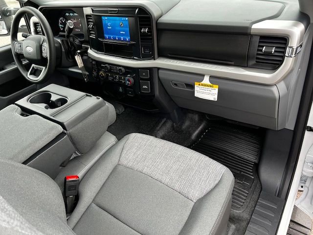 New 2025 Ford F350 XLT image 15