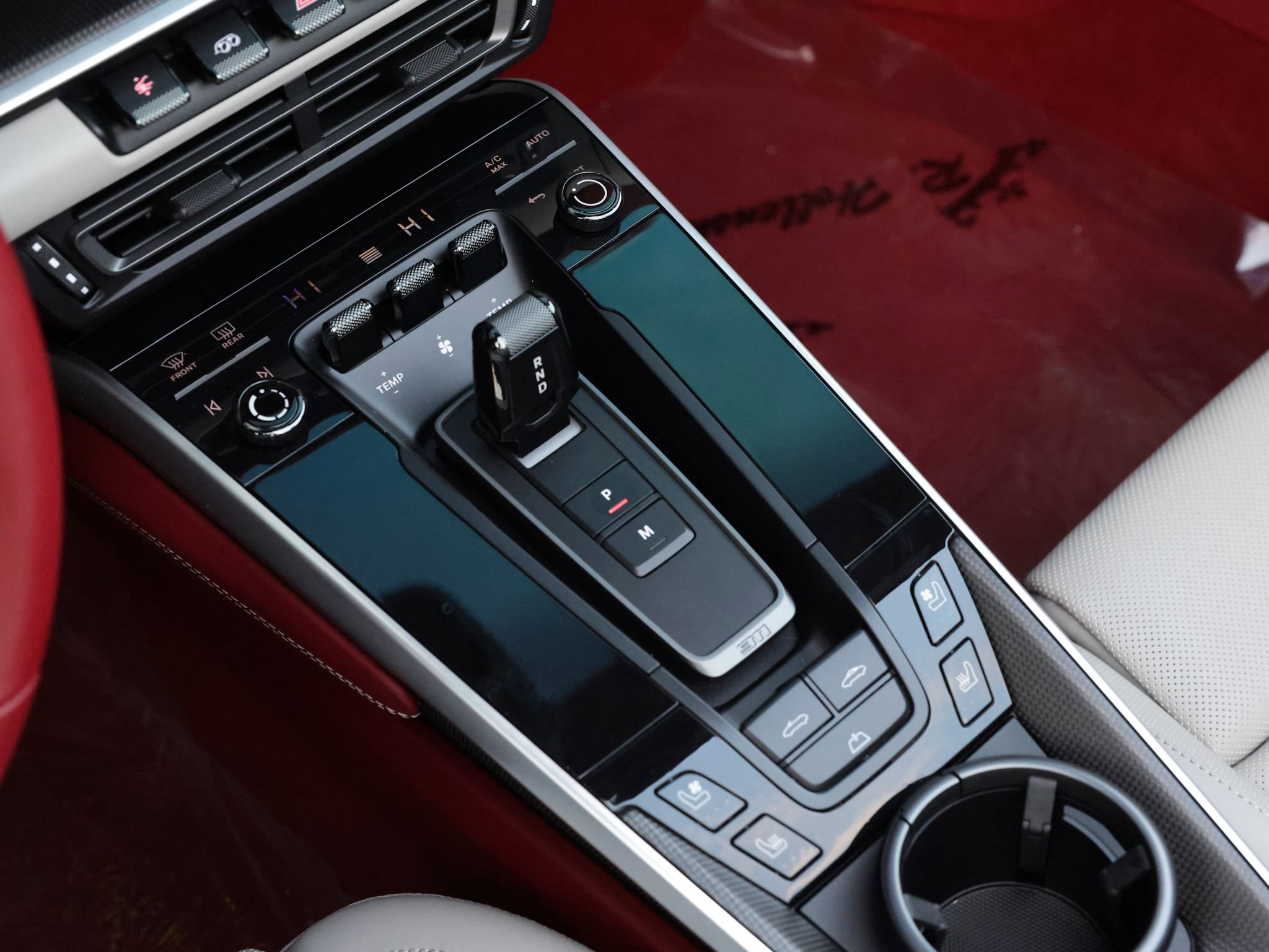 Used 2025 Porsche 911 Turbo S image 57