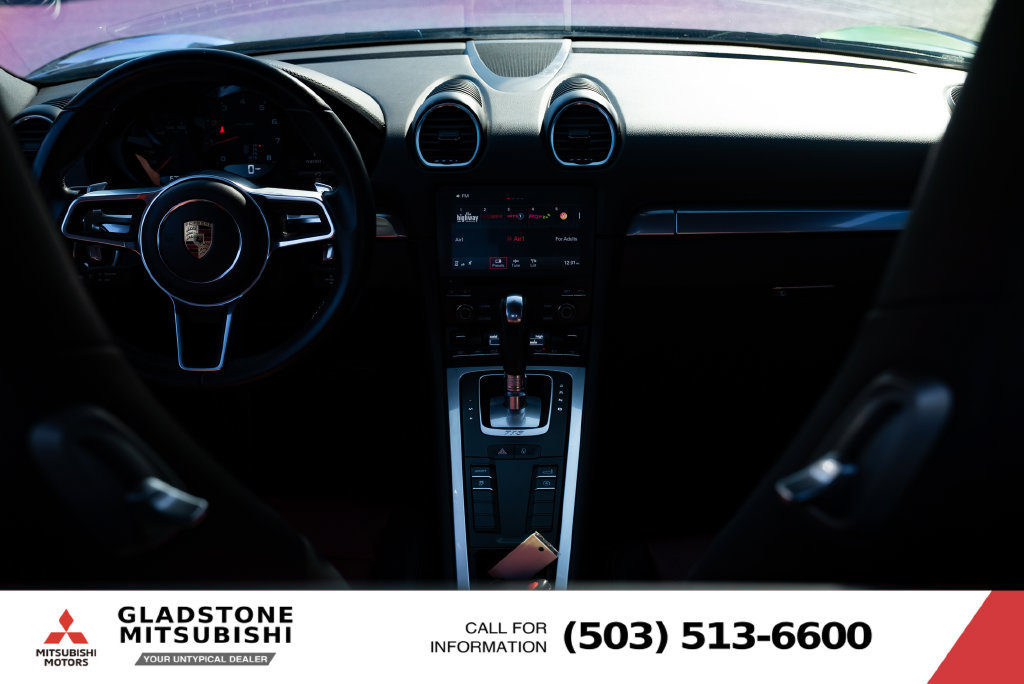 Used 2018 Porsche 718 Cayman RWD image 11