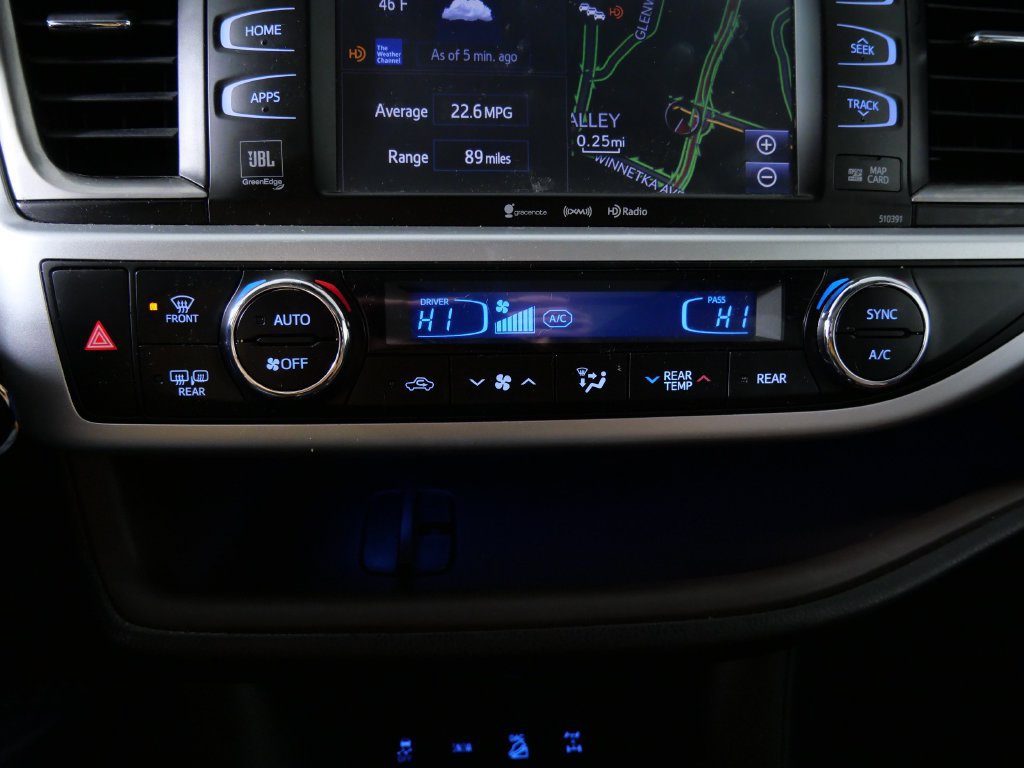 Used 2019 Toyota Highlander Limited Platinum AWD/4WD image 30