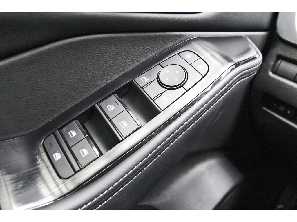 New 2026 Nissan Rogue SV w/ Cold Weather Package FWD image 17