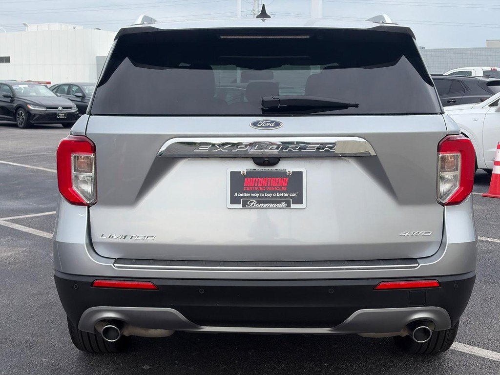 Used 2023 Ford Explorer Limited AWD/4WD image 5